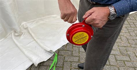 EV fire safety training with the Fire isolator concept